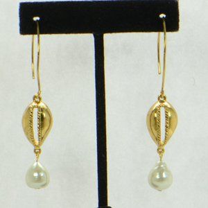 Oscar de la Renta Pearl Drop Earrings